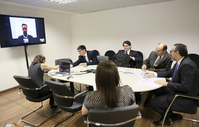 2019-08-29  Reunião do Fontet. Juiz do TRF 6 Hugo Melo Filho, Juiz do TRF 8 Jônatas Andrade, Juiz do TJ-SP Paulo Roberto, Juizá auxiliar do CNJ Flavia Guimarães e o Conselheiro do CNJ Luciano Frota. Foto: Gil Ferreira/Agência CNJ